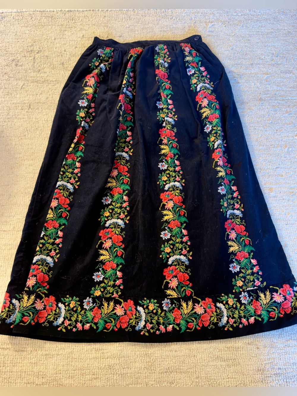 Vintage Herman Geist Cotton Corduroy Size 10 Navy Floral Midi Skirt
